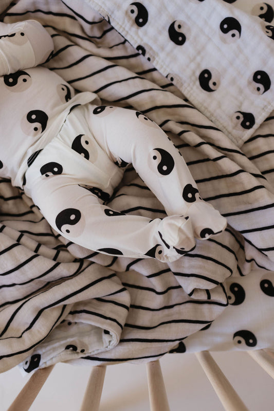 Sleepy Time Set | Black & White Yin Yang