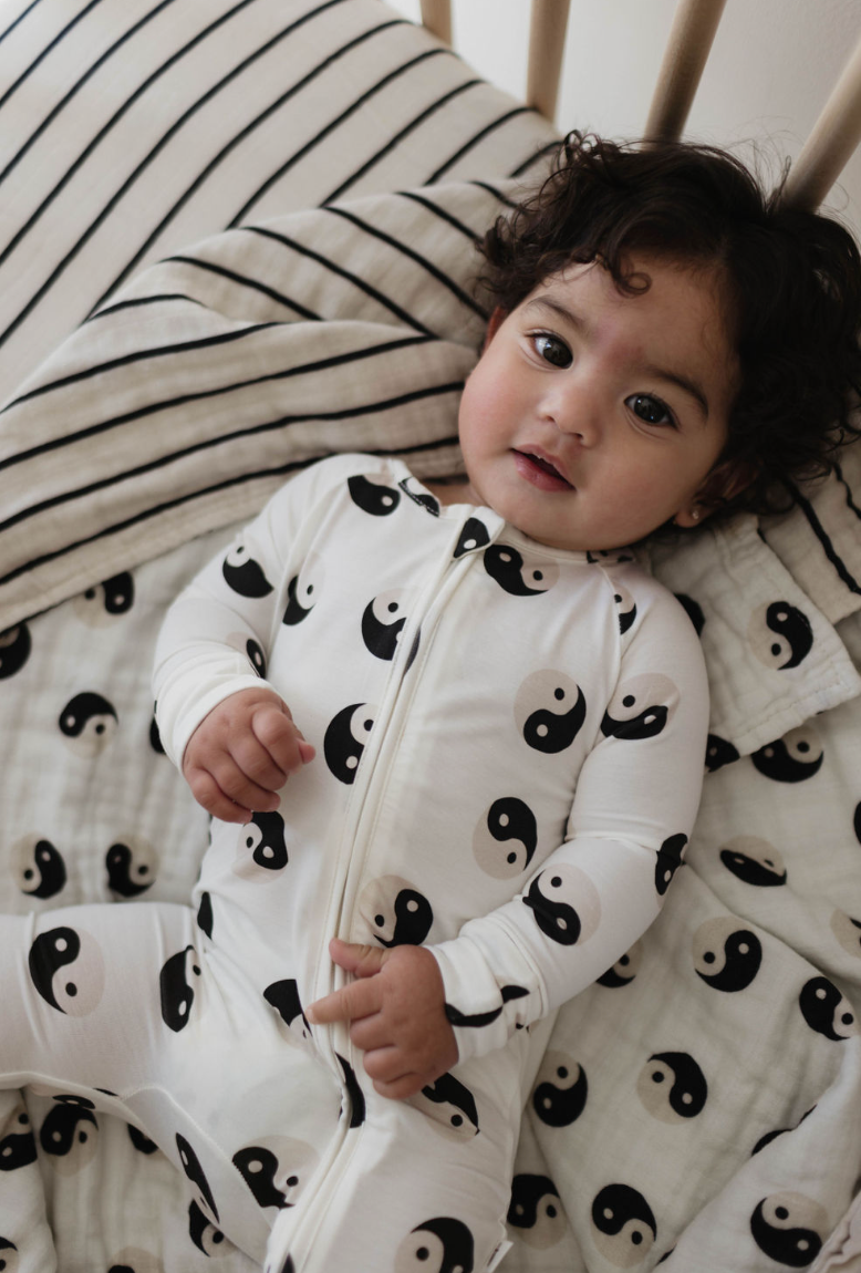 Bamboo Zip Pajamas | Black & White Yin Yang