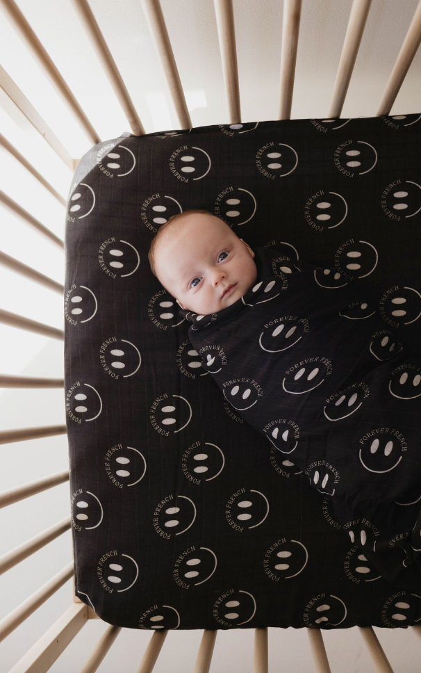 Muslin Crib Sheet | Charcoal & White ff Smile