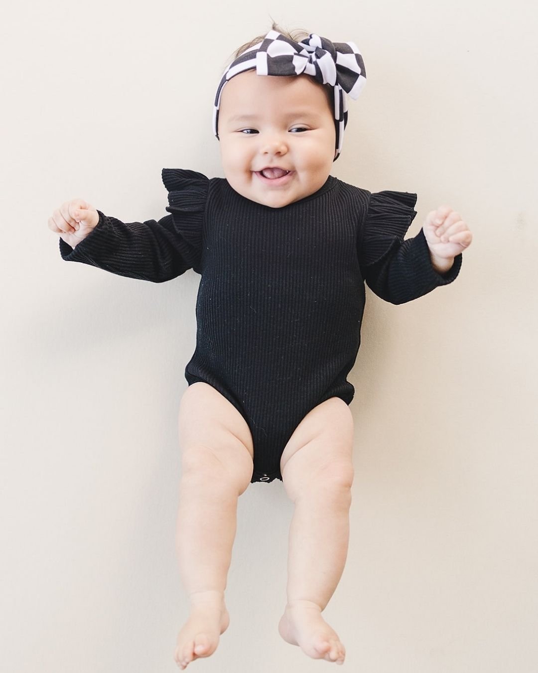 Flutter Sleeve Baby Bodysuit | Black