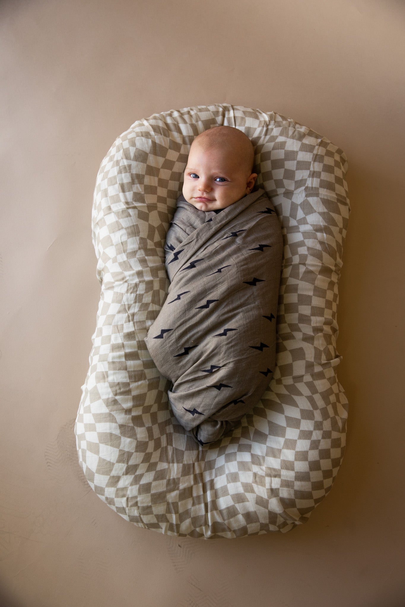 Muslin Swaddle | Wavy Checker