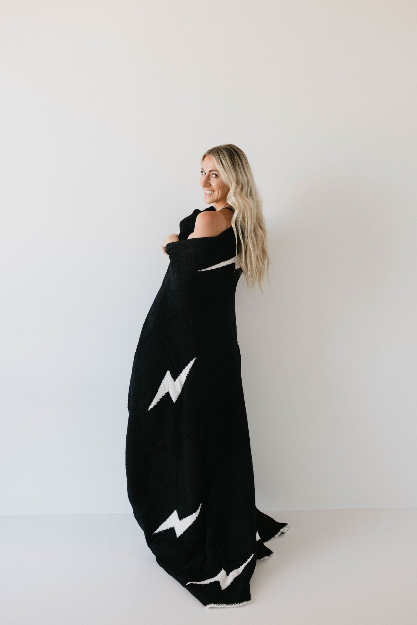 Plush Blanket | Black & White Lightning Bolt